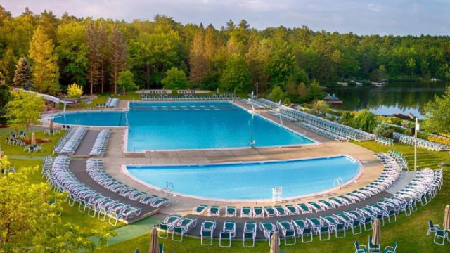 Mt. Maplewood Lodge - Canadensis