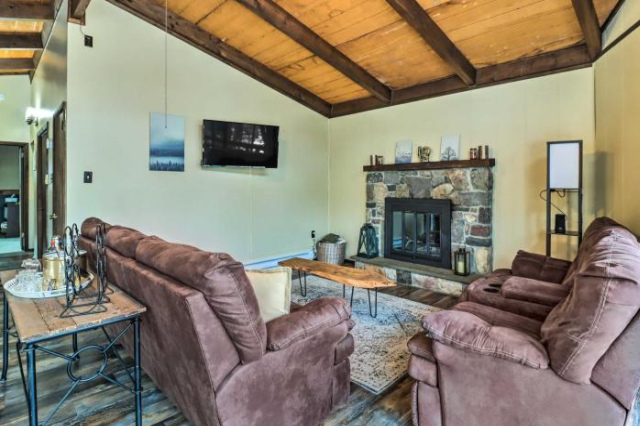 Charming Home with Wraparound Deck and Fireplaces - Albrightsville