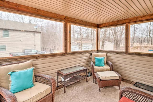 Cozy Albrightsville Cabin with Deck and Fire Pit! - Albrightsville
