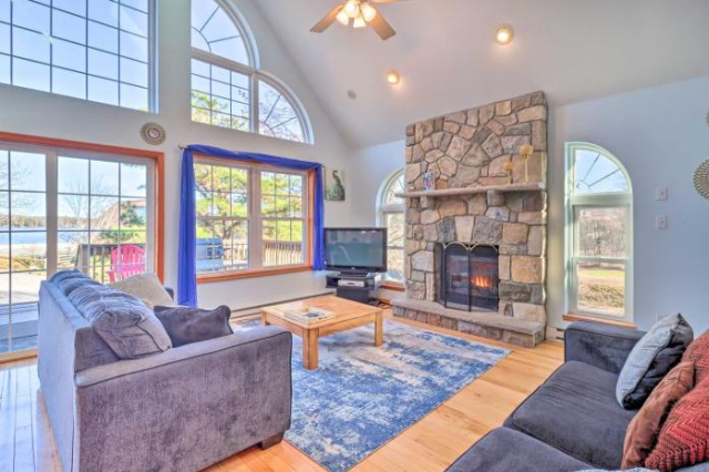 Lakefront Getaway 15 Mi to Jack Frost Slopes! - Albrightsville