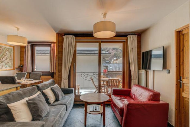 APARTMENT LE PARADIS 2 - ALPES TRAVEL - CENTRAL CHAMONIX (sleeps4-5) - Chamonix Mont-Blanc