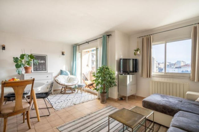 Apt lumineux et très cosy avec balcon by Weekome - Marseille