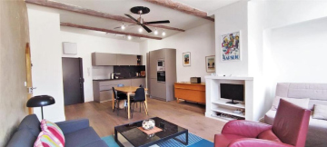 Charming 62 M With Shared Garden Center