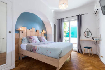 6 bedrooms seaview house, Old Town