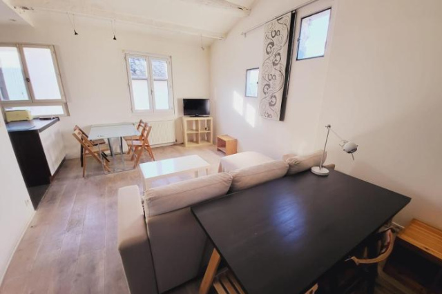 Comfortable studio in the historical center - Avignon