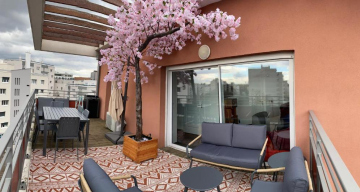 T2 Little Bohême proche hôpitaux terrasse plein ciel