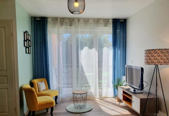 Studio fonctionnel au calme avec garage individuel et balcon - Lyon