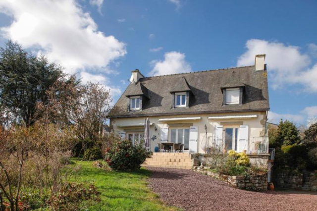 Belvedere de la Rance - Jardin et jacuzzi - Dinan