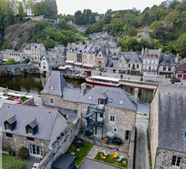 Au Fil De L'eau - Les Remparts - Dinan