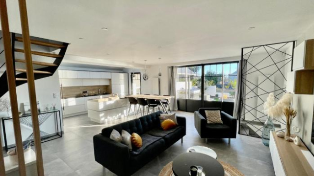 Magnifique villa avec jacuzzi au cœur de Morgat - 克羅宗