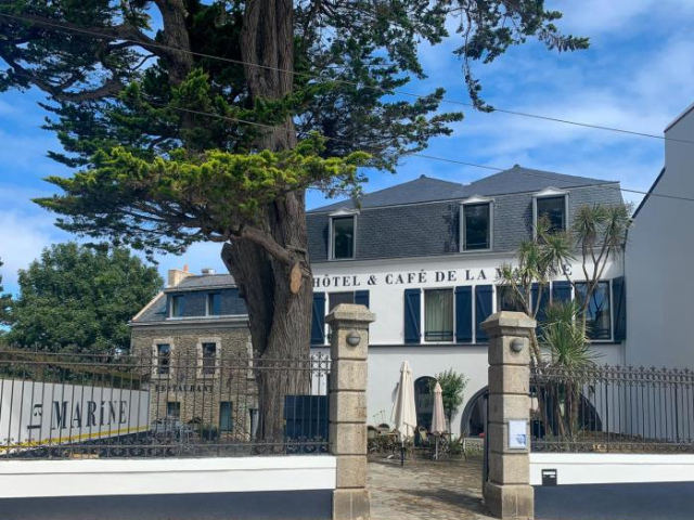 HOTEL LA MARINE - 格魯瓦