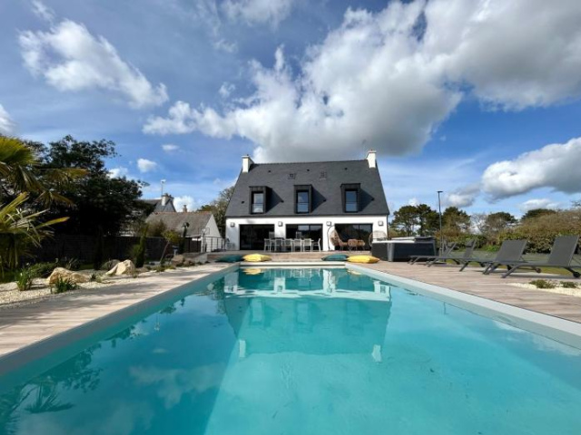 Superbe Villa tout confort avec piscine et spa à 2 pas de la plage - Fouesnant