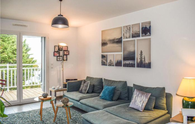 Amazing apartment in Saint Quay Portrieux with 2 Bedrooms and WiFi - Saint-Quay-Portrieux