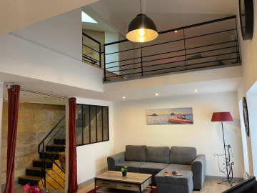 BORDEAUX CENTRE BELLE DUPLEX