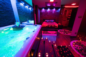 L’Insolite, Spa Privatif (Appartement Jacuzzi)