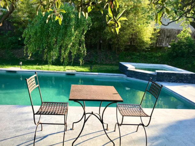 Demeure Saint Louis, Cité 10mn à pieds, PARKING Privé, BORNES 7,2 KW, PISCINE, FULL WIFI - 卡爾卡松